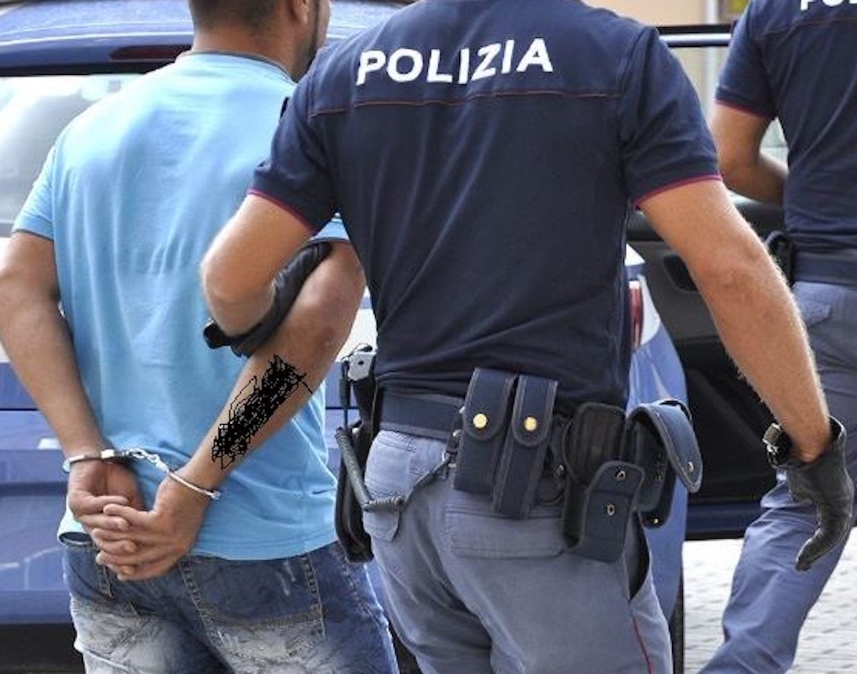 Mirko Campoli, professore di religione arrestato con l'accusa di violenza sessuale su minore