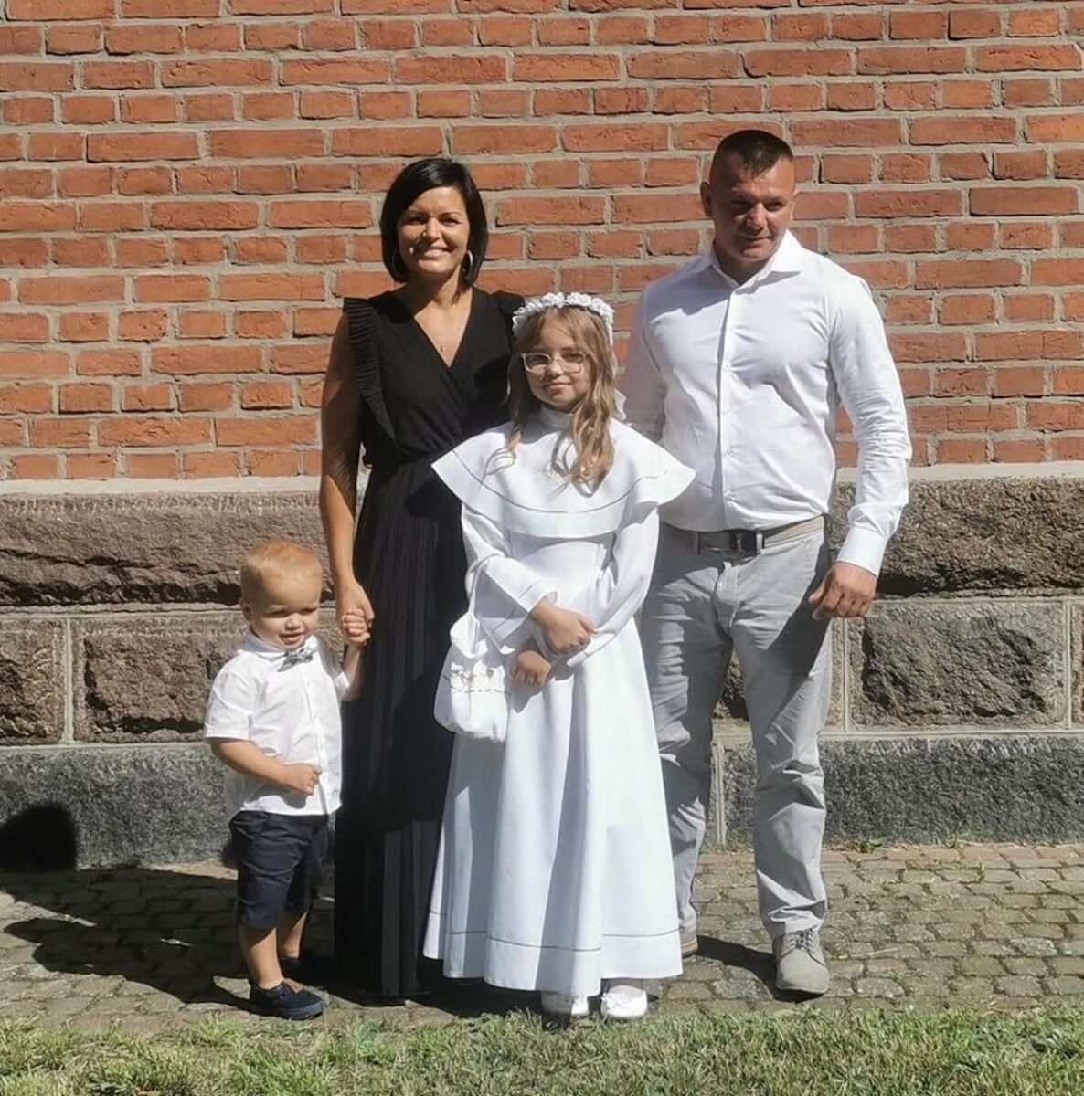 Famiglia trovata morta in un appartamento