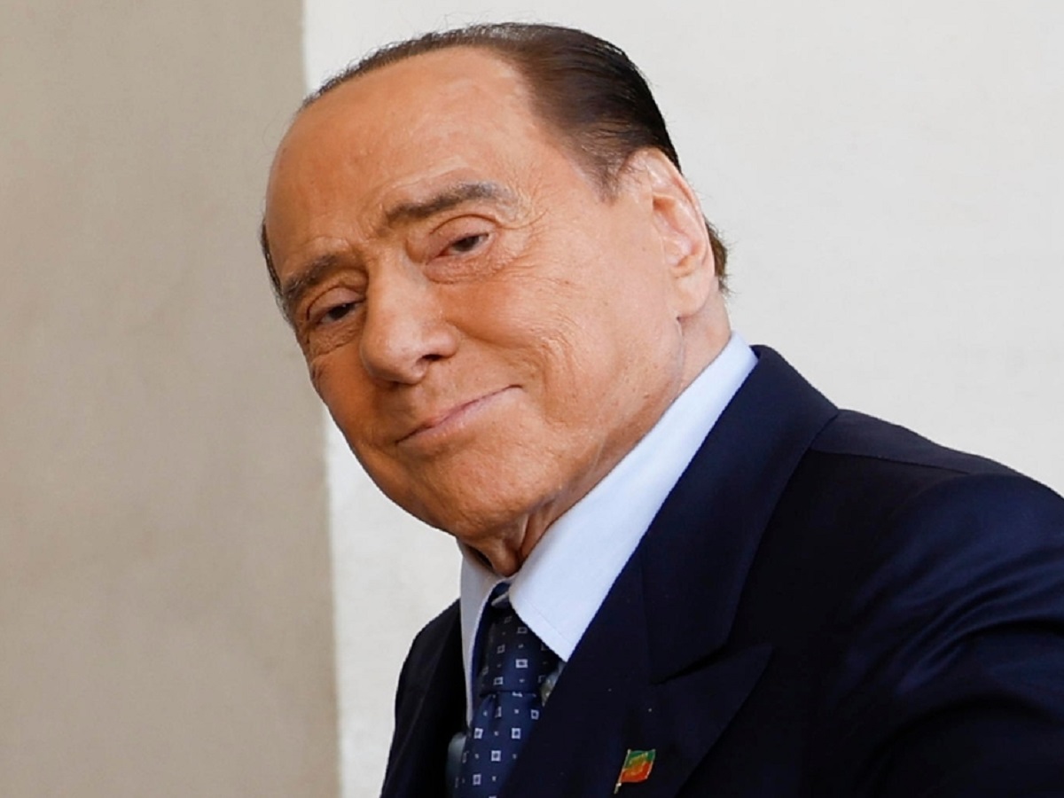 Marcello Dell'Utri Cosa farò con i 30 milioni di euro lasciati da Silvio Berlusconi