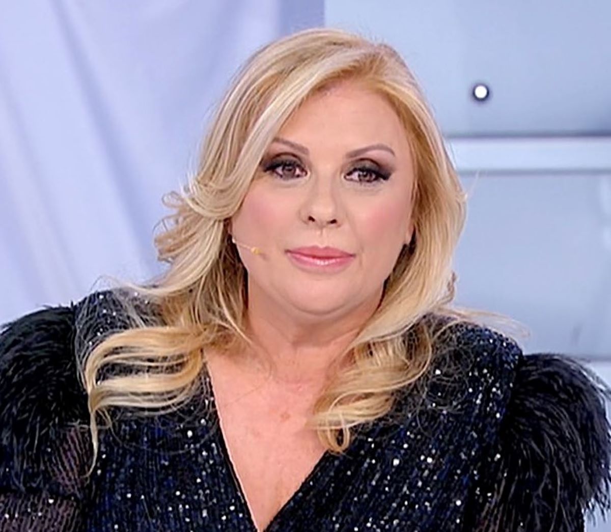 Uomini e Donne Tina Cipollari fuori dal programma 