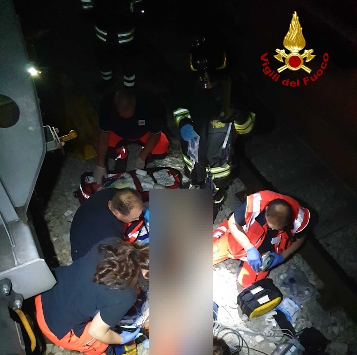 Opicina (Trieste), 14enne folgorato vicino ai binari