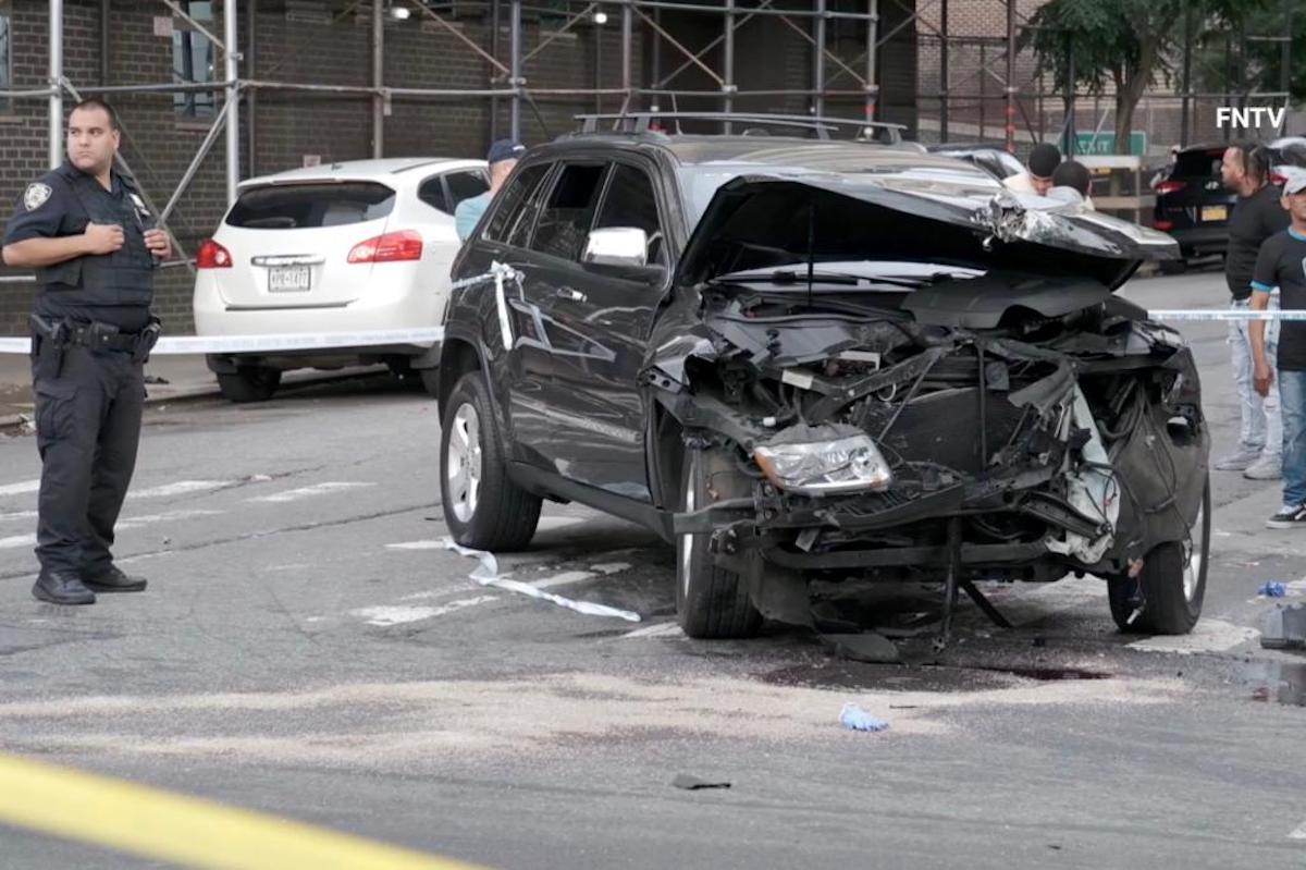 Incidente a New York rubano auto morti