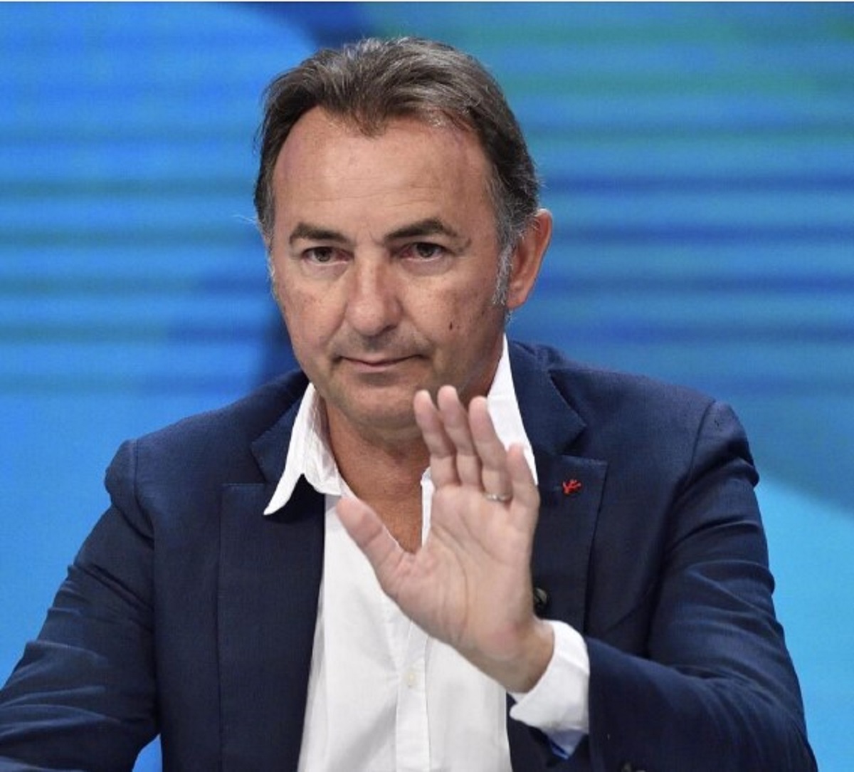 Massimo Mauro infarto mentre gioca a padel operato d'urgenza