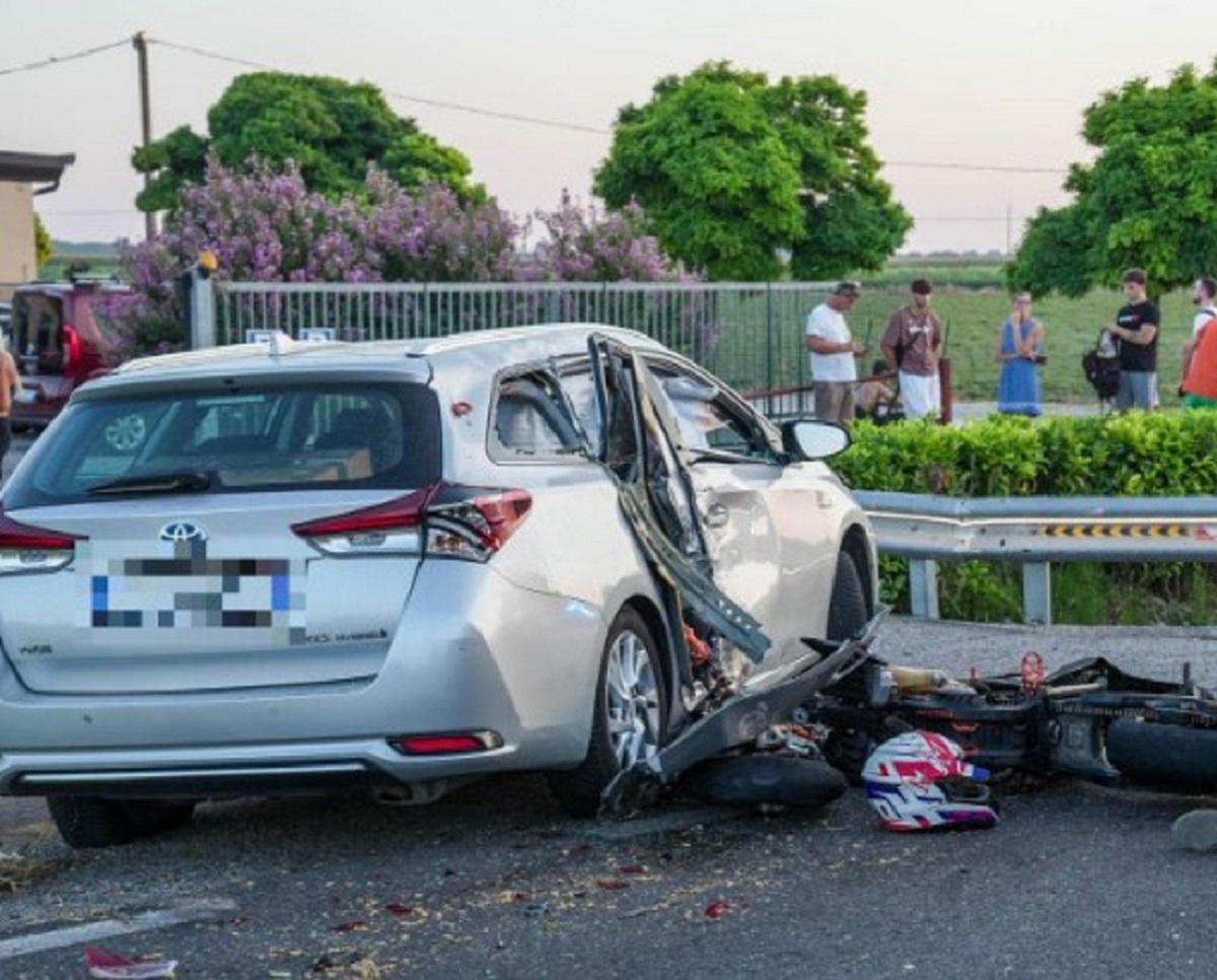  Castel d'Ario tragico incidente morto il 18enne Giacomo De Nicolo