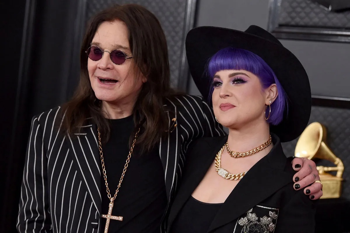 Kelly Osbourne, trasformazione choc per la figlia di Ozzy