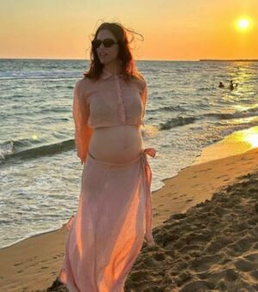 La prime foto di Miriam Leone incinta