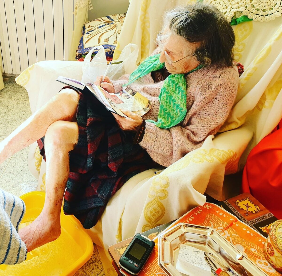 Addio a Nonna Elena, la youtuber di 106 anni