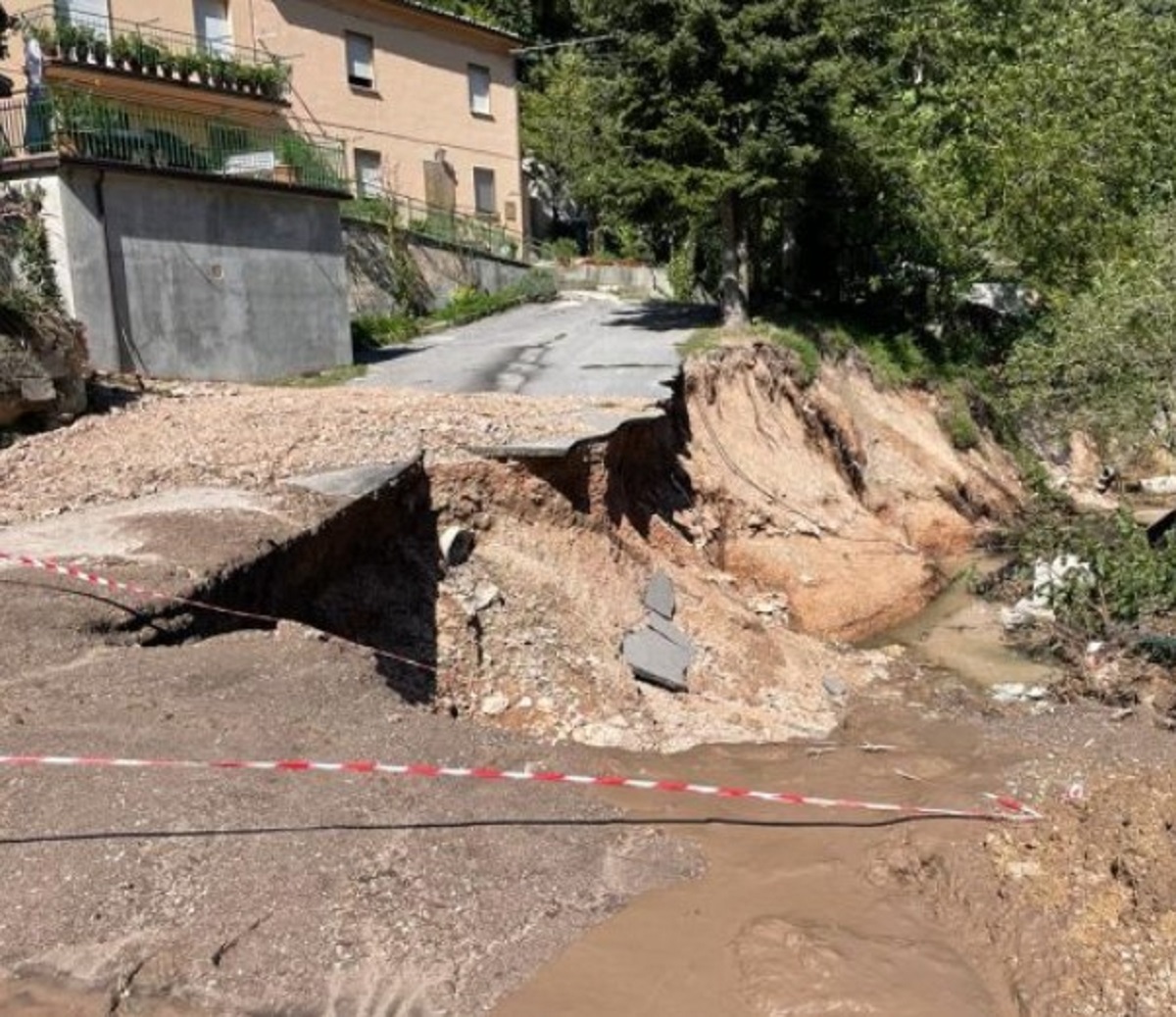 Alluvione Marche ritrovato dopo un anno il corpo di Brunella Chiù 