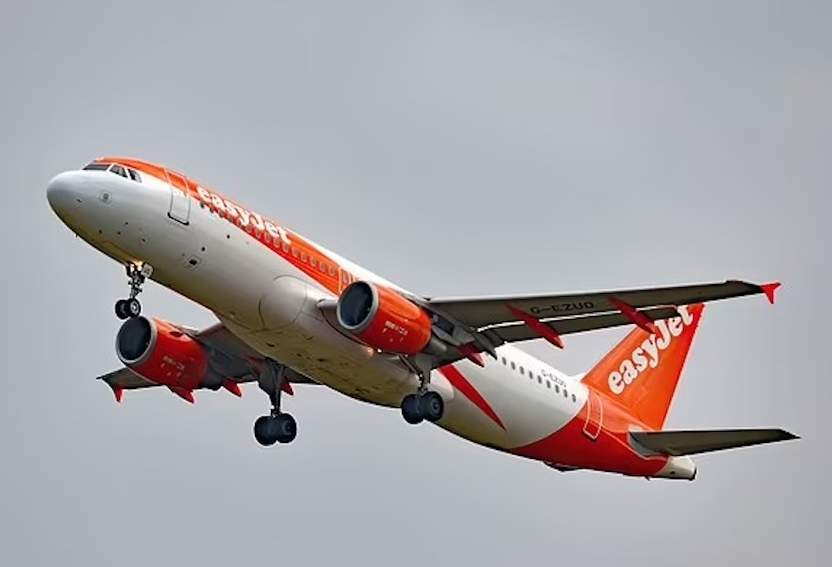 Sesso sul volo easyJet da Luton a Ibiza