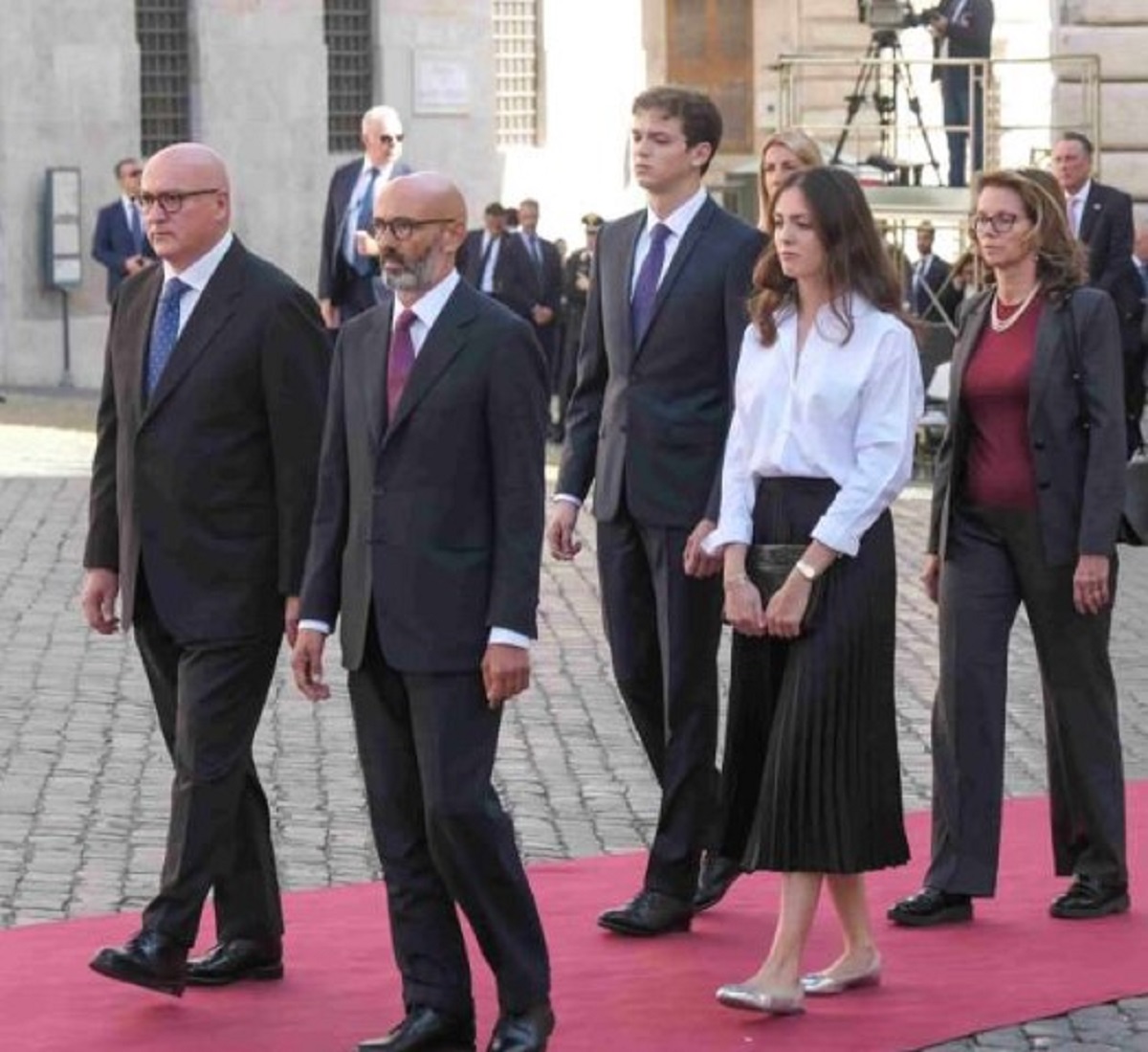 Funerali Napolitano squilla telefono durante il discorso del figlio 