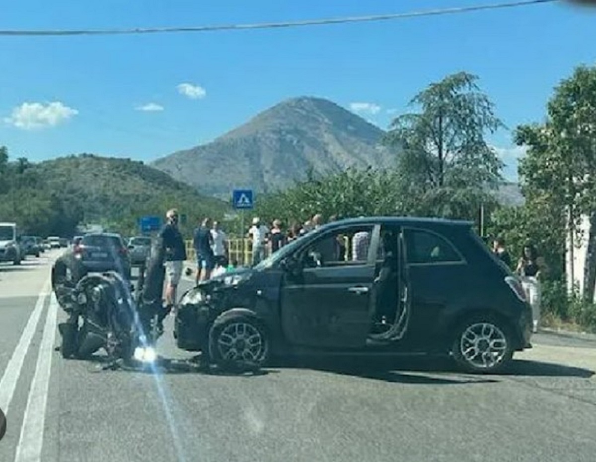 Frosinone incidente stradale cassino formia morta moglie gravissimo il marito 