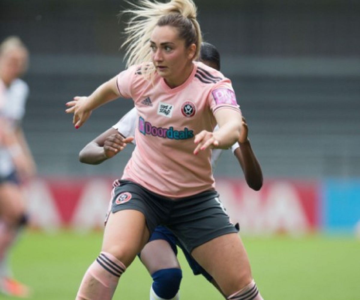 Maddy Cusack morta a 27 anni la calciatrice dello Sheffield United