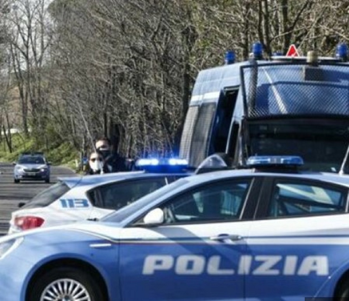 Manziana coppia di fidanzati 15enni travolta sulle strisce lei è gravissima 