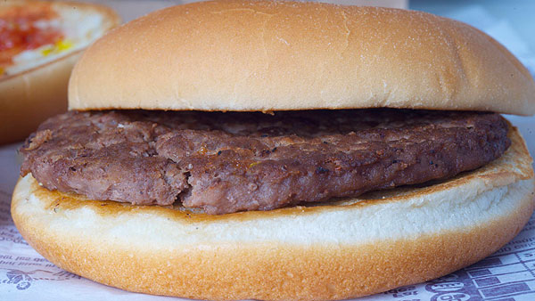 L'hamburger di Mc Donald che non ammuffisce. Ecco la verità