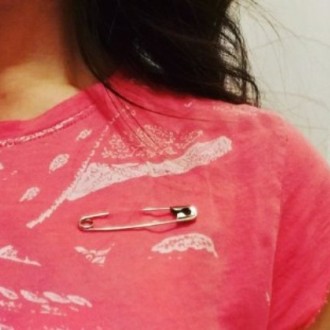 metagio 8 pezzi Perla Spilla Spilla da balia con strass finti e perline per il fissaggio di maglioni, abiti, spille di sicurezza per le donne e
