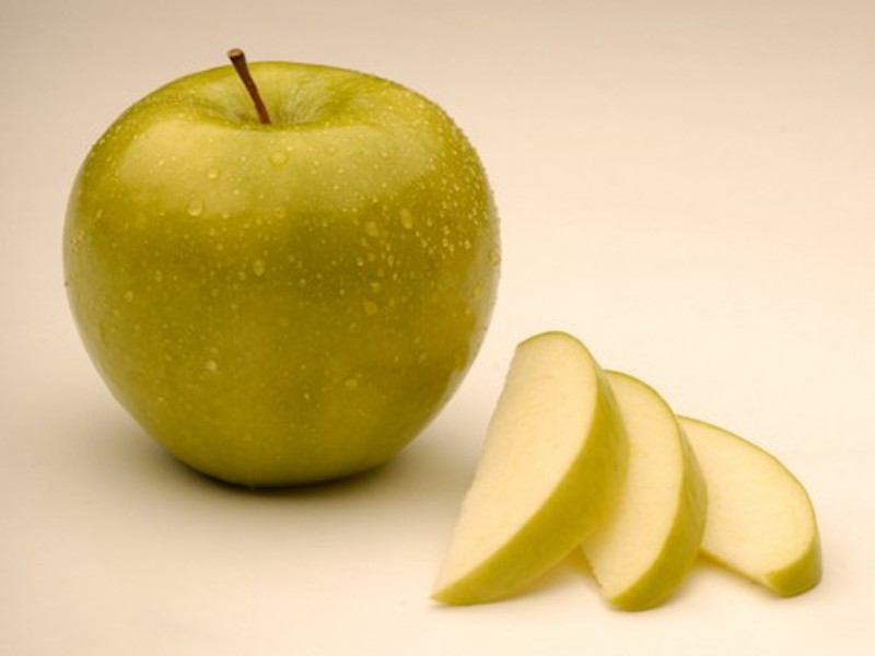 Artic", la prima mela che non diventa nera quando è tagliata. Al ...