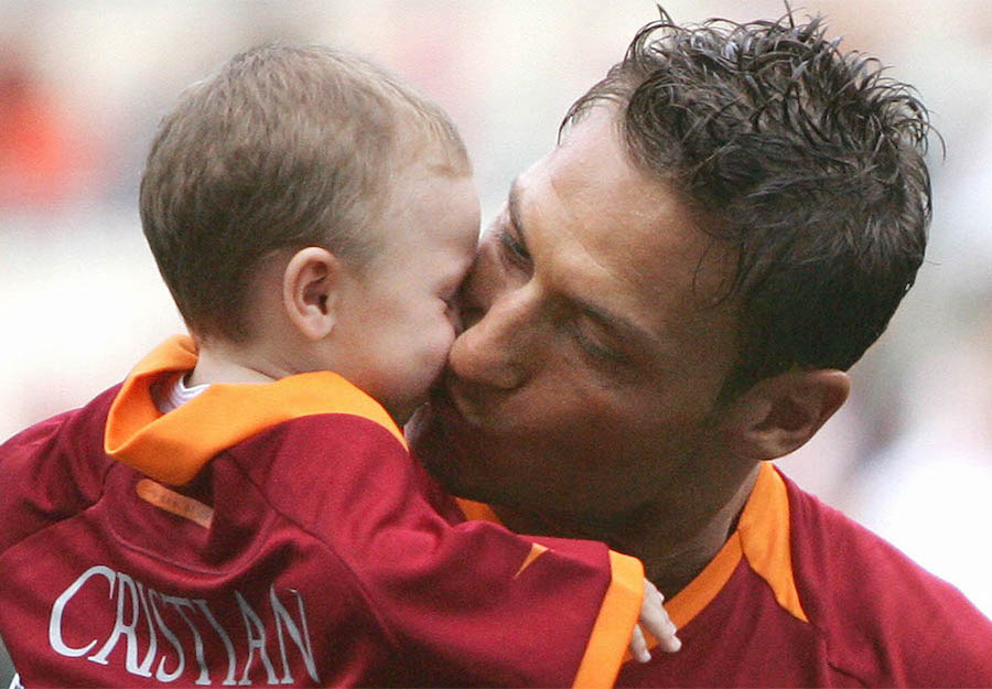 Francesco Totti Gli Auguri Social Per Il Compleanno Del Figlio Cristian Caffeina Magazine