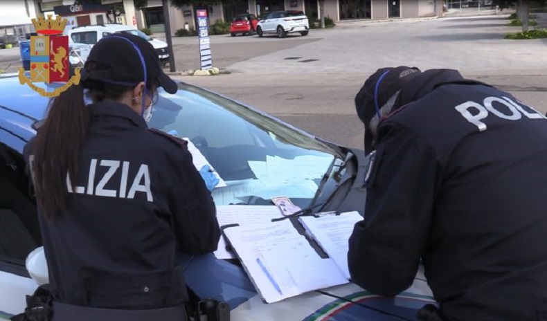 Bari, positivo al Coronavirus va al lavoro al ristorante: "Avevo paura di perdere il posto"