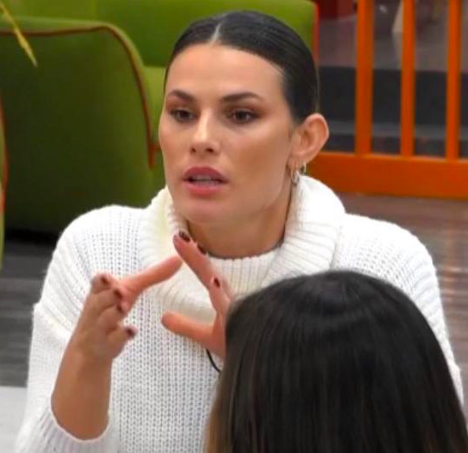 “Le piaceva, me l'ha detto”. GF Vip, Dayane Mello smaschera la sua 'amica speciale' Rosalinda