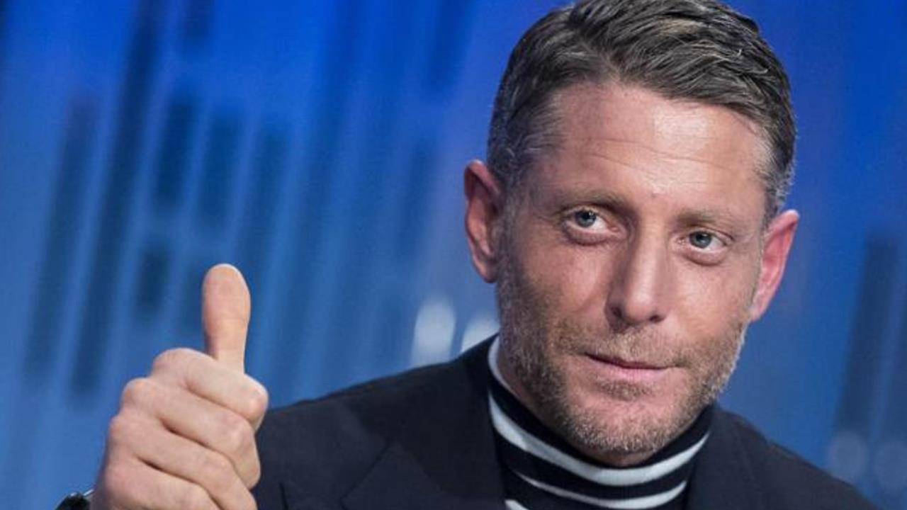 Lapo Elkann Dona 450mila Euro Alle Famiglie Colpite Dal Covid