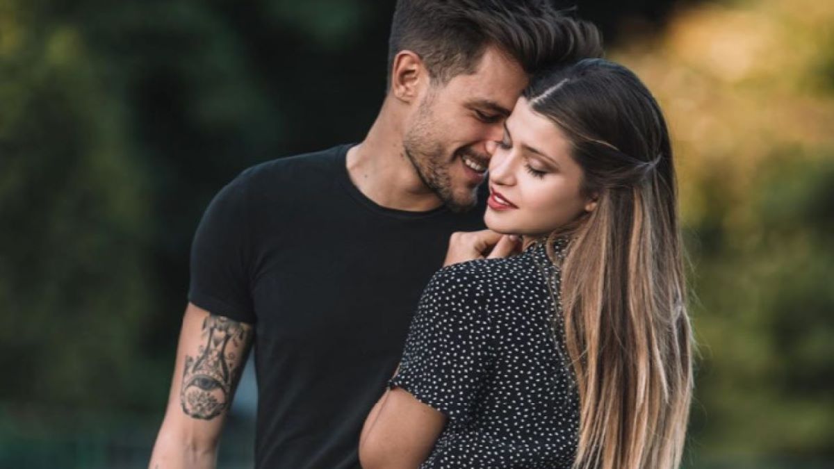 Andrea Zelletta Matrimonio Fidanzata Natalia Paragoni Tre Anni Annuncio