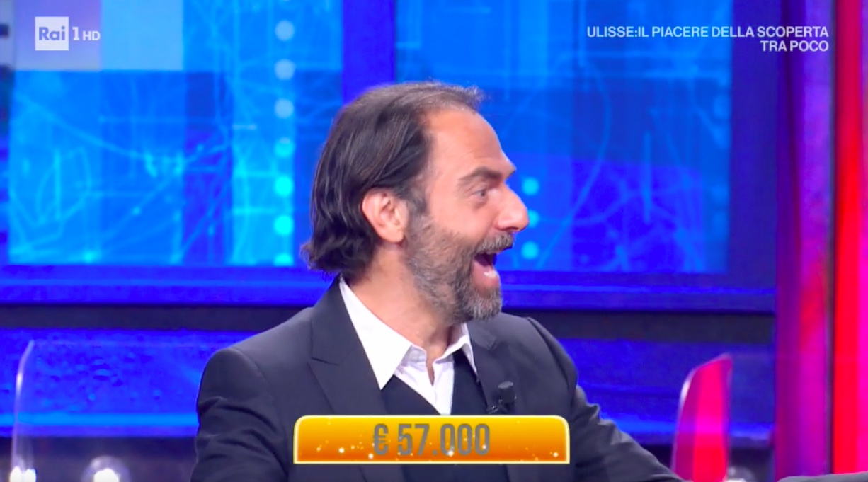 i soliti ignoti vince neri marcorè