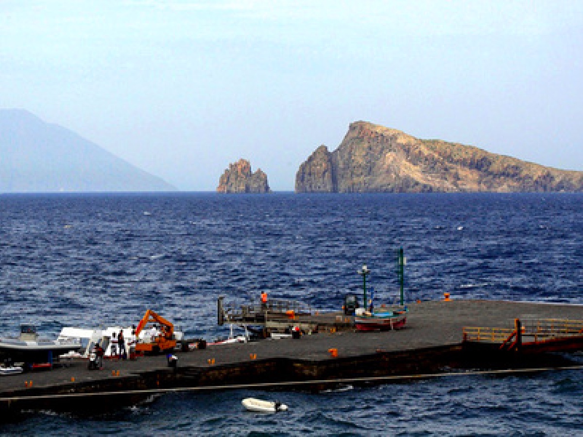 Panarea, 15enne annegato dopo essersi tuffato