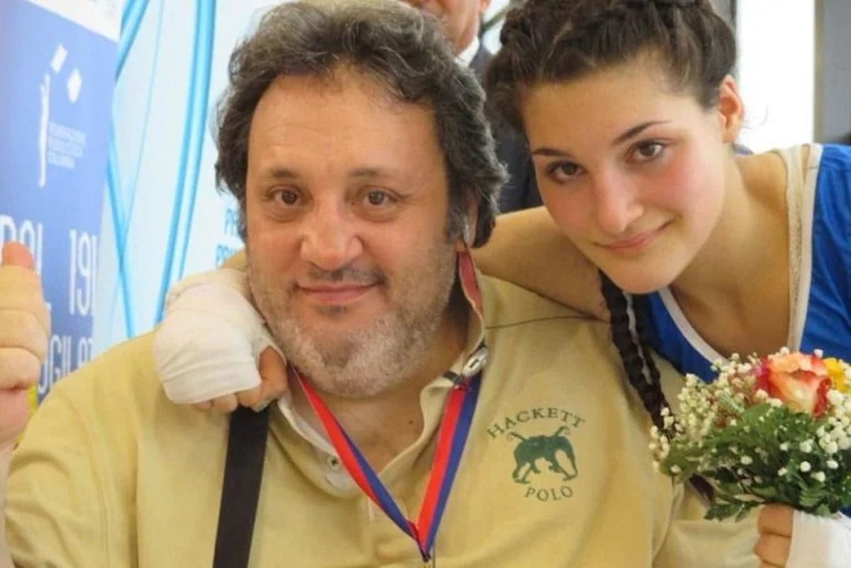 Angela Carini pugile olimpiadi padre morto