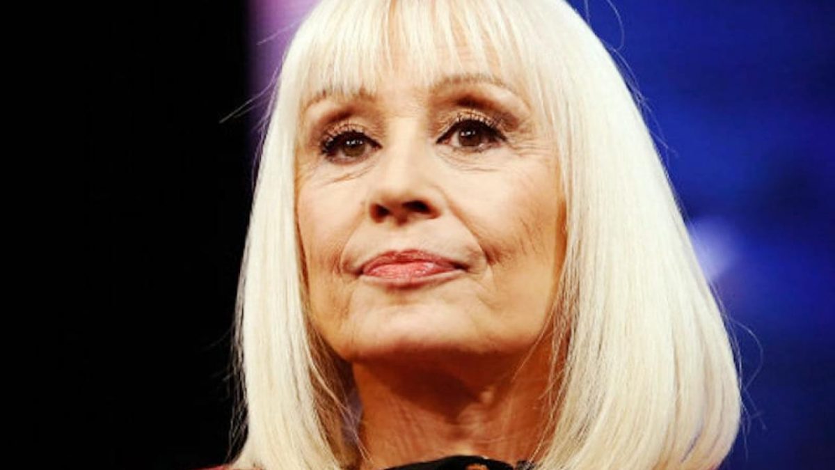 Raffaella Carrà Morte Ricordo Maurizio Casagrande Bufera