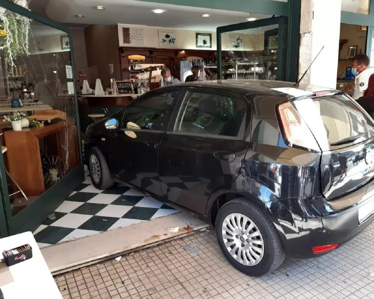 bar lecce auto 