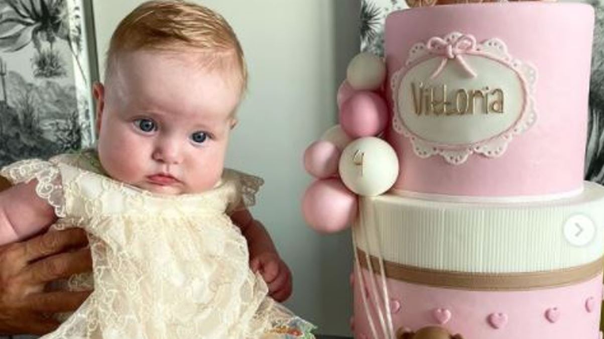 chiara ferragni figlia vittoria 4 mesi look gucci