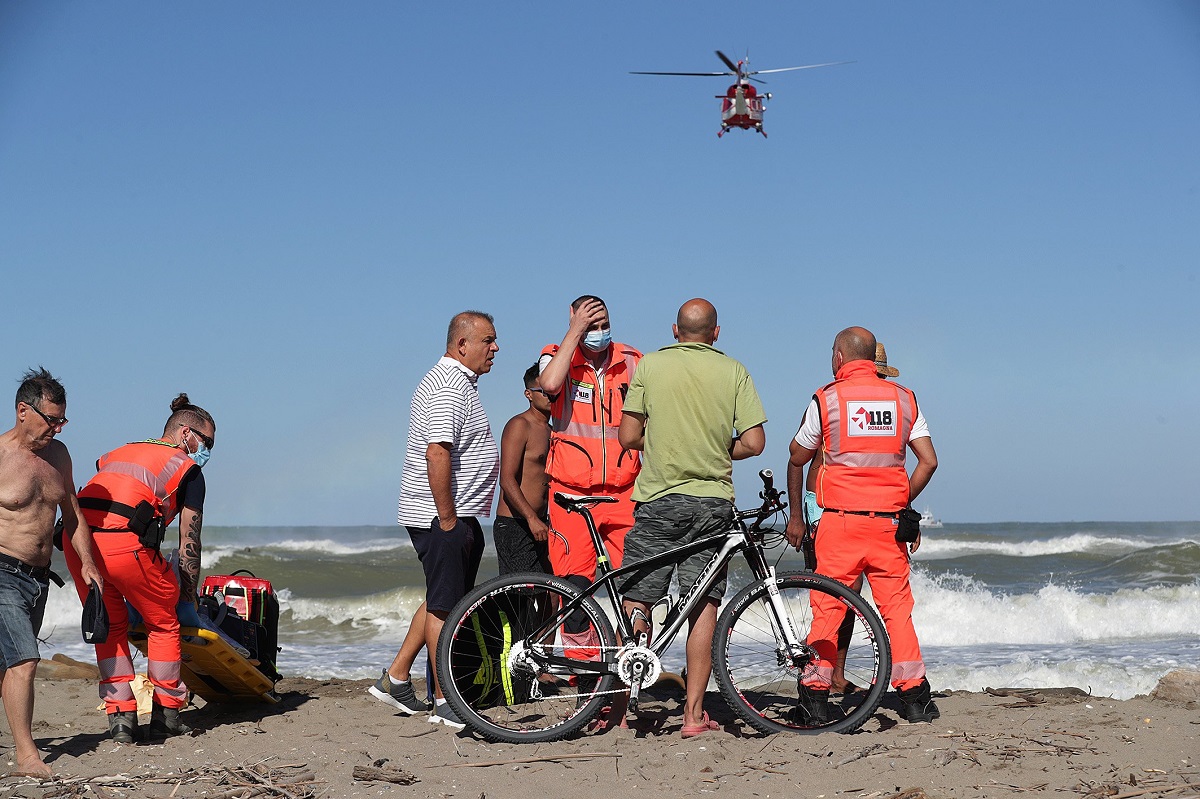 morta spiaggia vittoria 