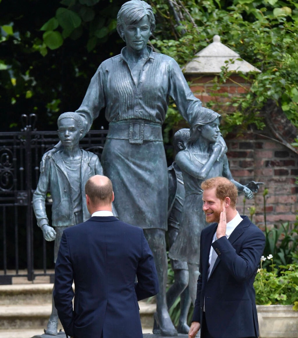 william harry frase statua diana