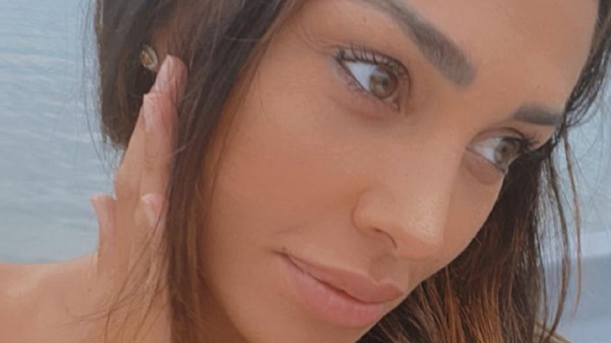 Belen Rodriguez sgridata figlio Santiago