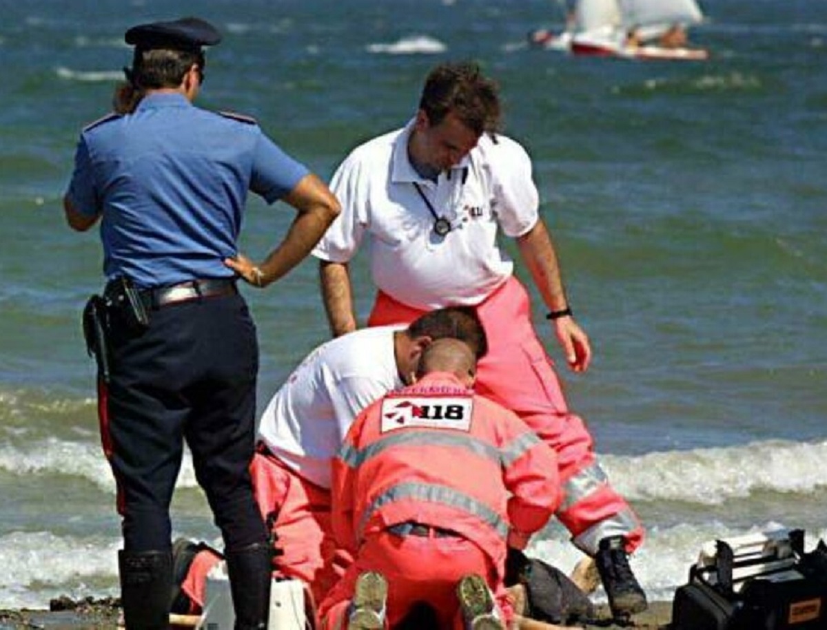 Altavilla Milicia decesso Marcello Oliva 71 anni spiaggia malore