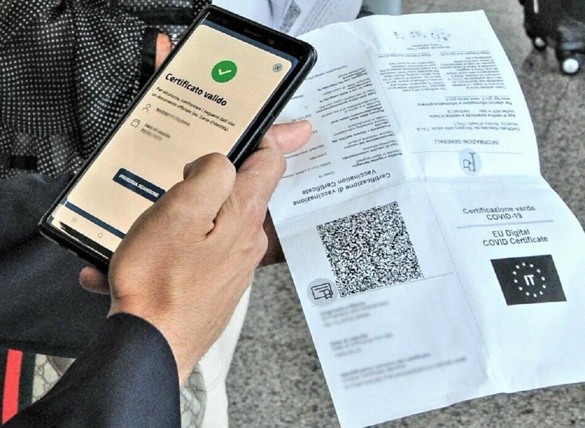 Green pass operazione polizia fake pass vendita online