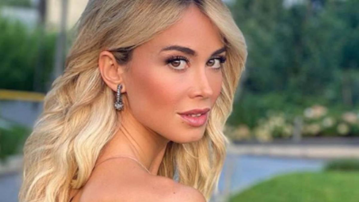 Diletta Leotta Bufera Compleanno Donne Lampadario