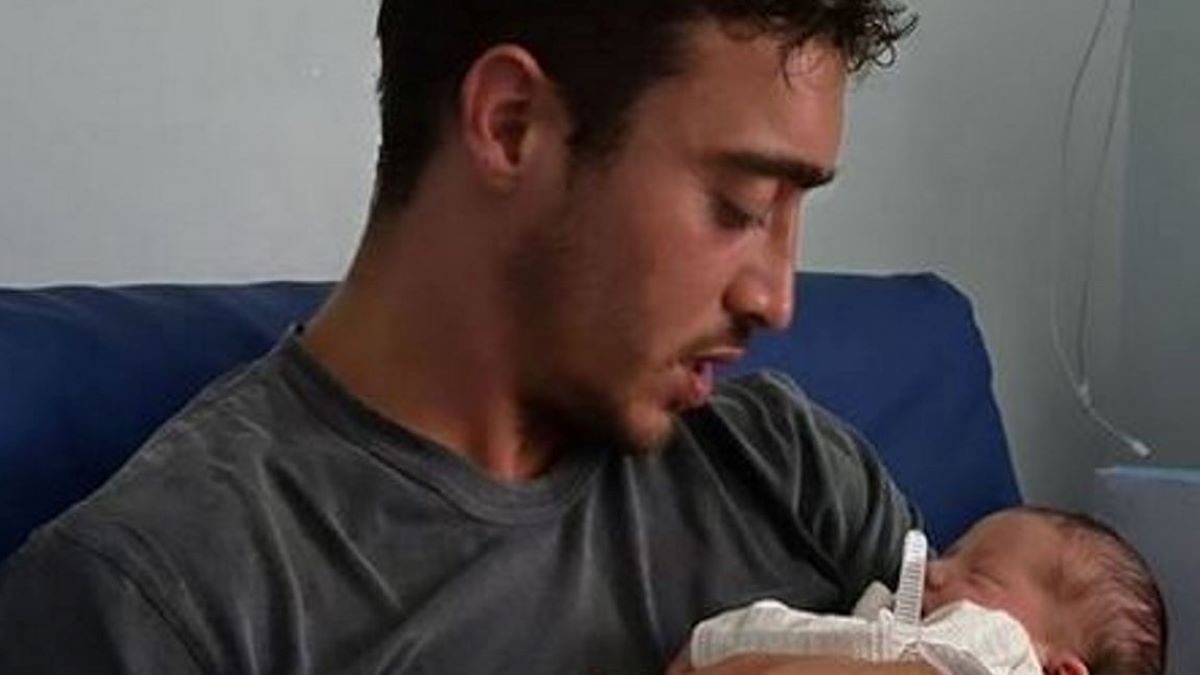 Antonino Spinalbese Foto Figlia Luna Marì Critiche