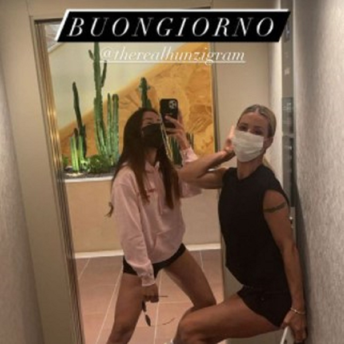 Aurora Ramazzotti vacanza segreta Michelle Hunziker consigli fan