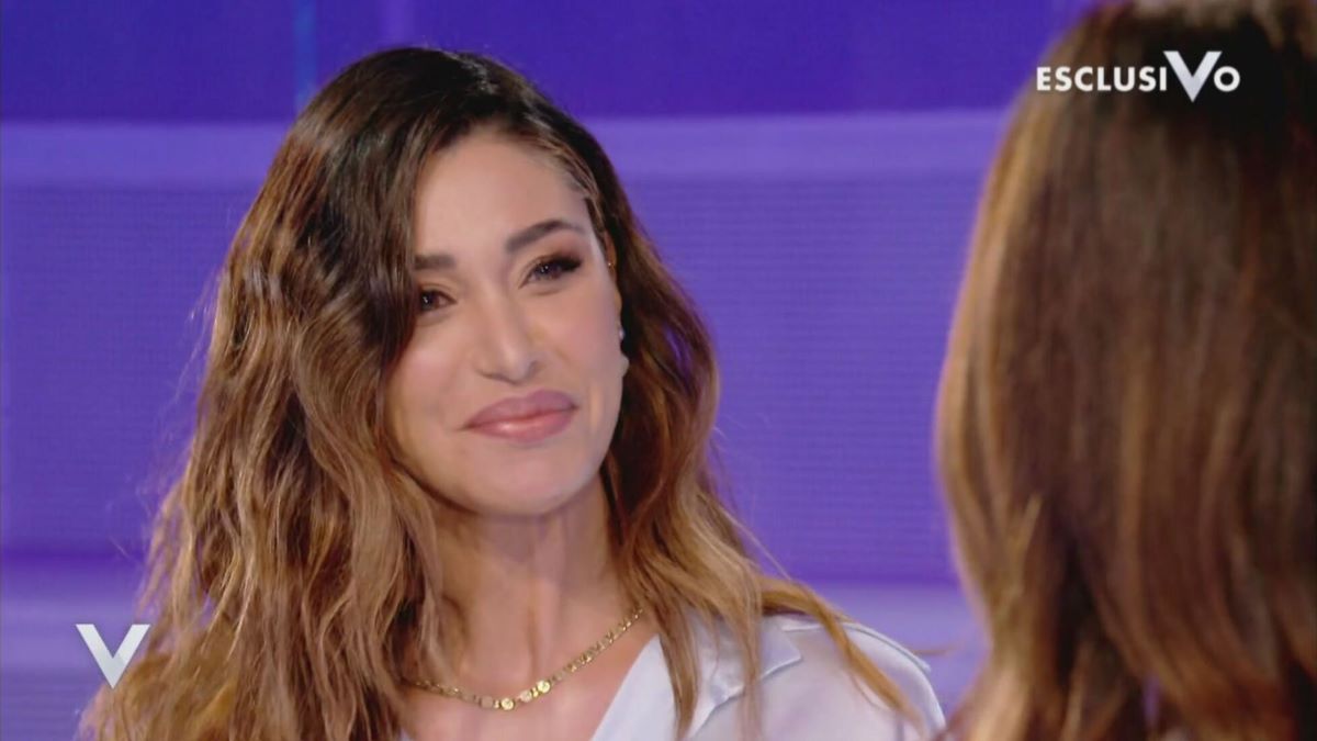 Belen Rodriguez Primo Bikini Dopo Parto