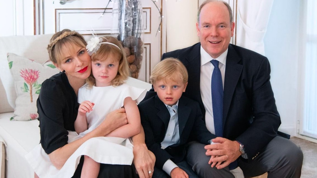 Charlène di Monaco, nella foto irriconoscibile e lontana dal Principato