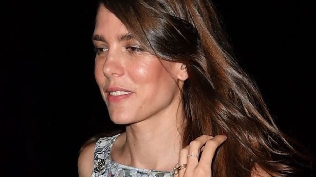 charlotte casiraghi nuovo look capelli