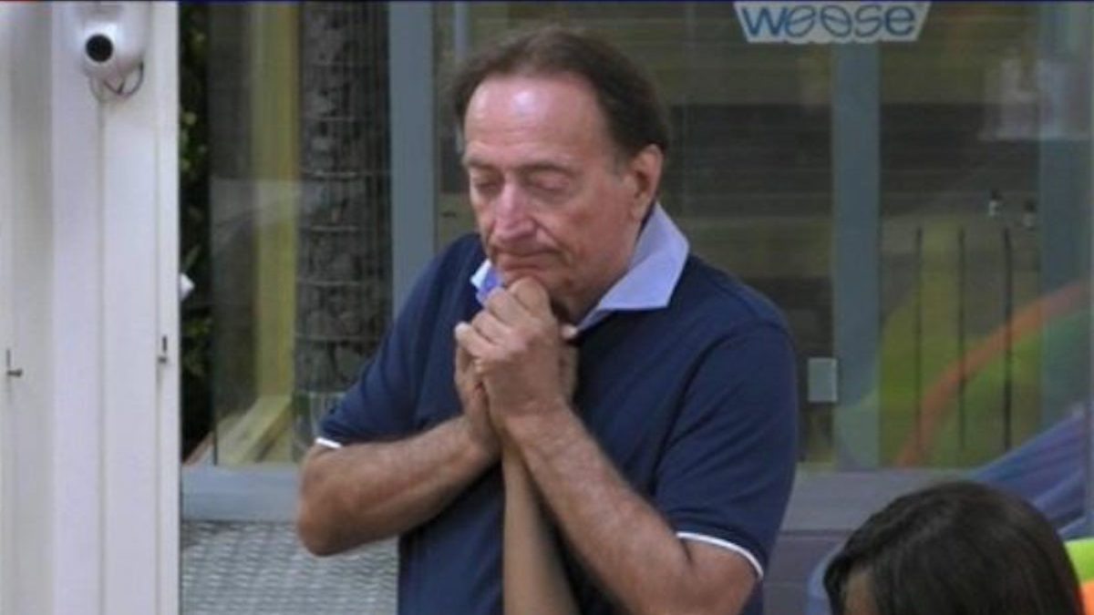 Amedeo goria Ainett Stephens gf vip 6 mano molestie