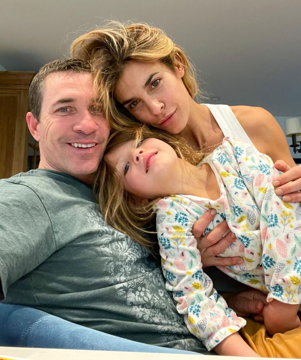 Elisabetta Canalis Regalo Compleanno Skyler Eva Album Foto