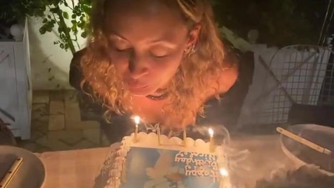 Nicole Richie compleanno fuoco torta