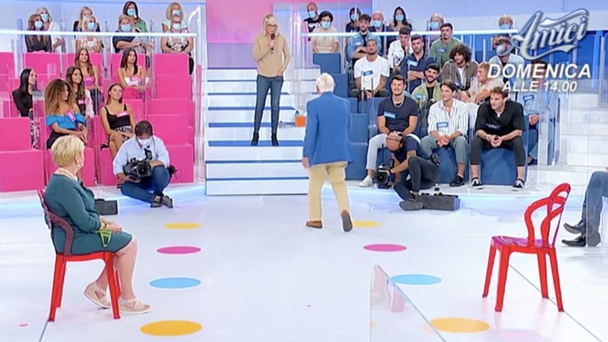 maria de filippi sorpresa alessandro ued