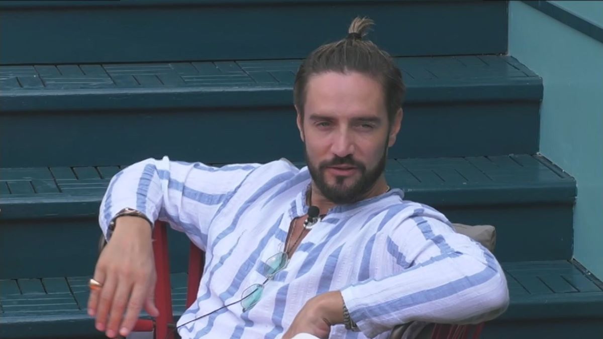 Alex Belli Rifiuto GF Vip 6 Dormire Donne