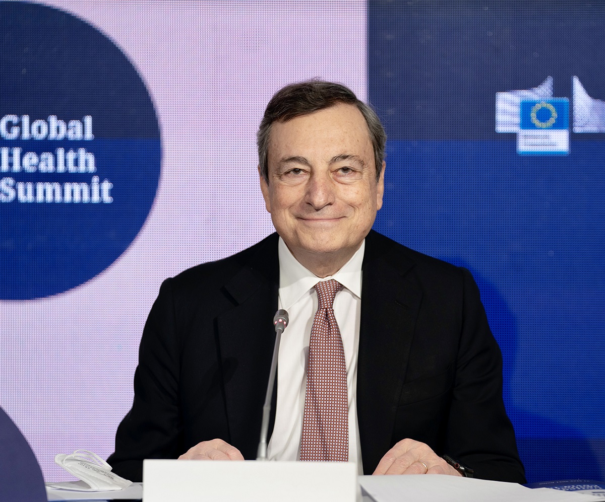 Mario Draghi campagna vaccinazione previsione fine pandemia