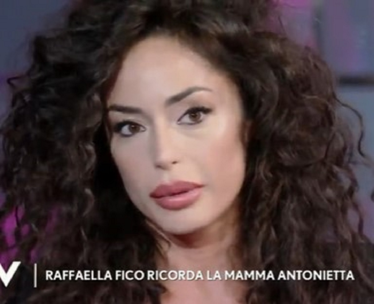 Raffaella Fico Verissimo racconto madre lutto Mario Balotelli