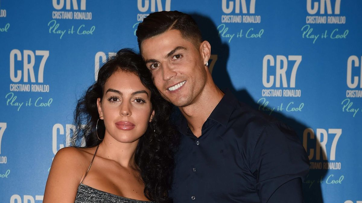 Cristiano Ronaldo Regalo Georgina Rodriguez